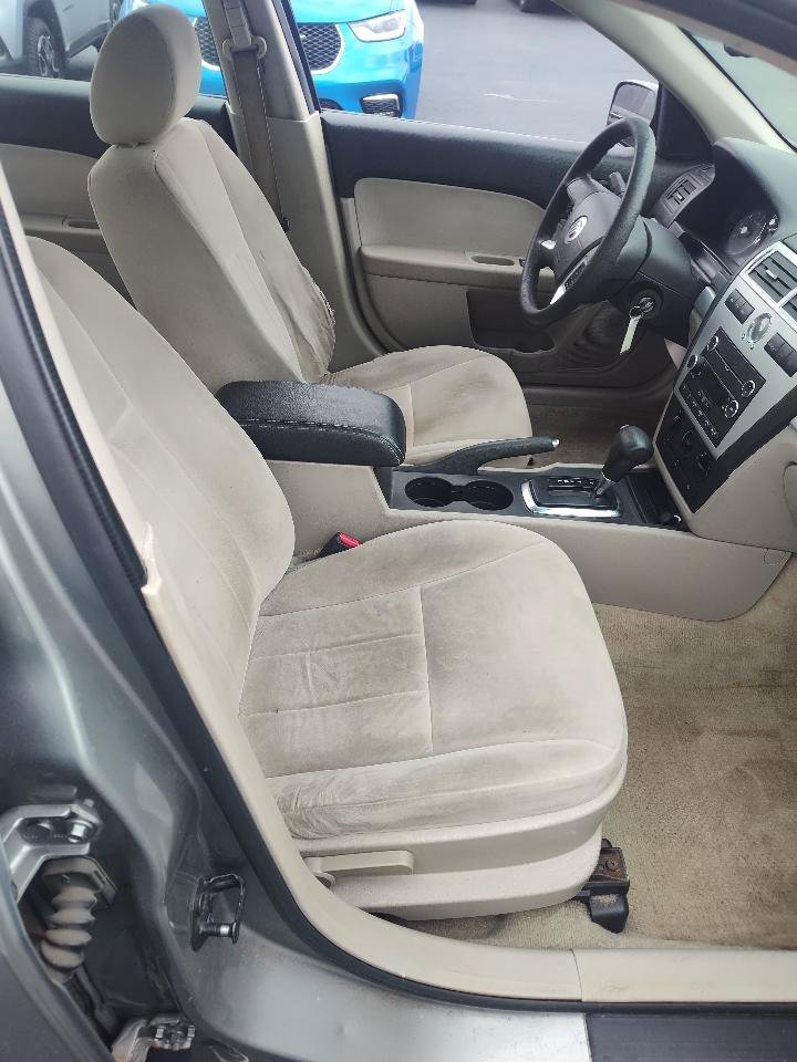 Used 2008 Mercury Milan FWD image 12