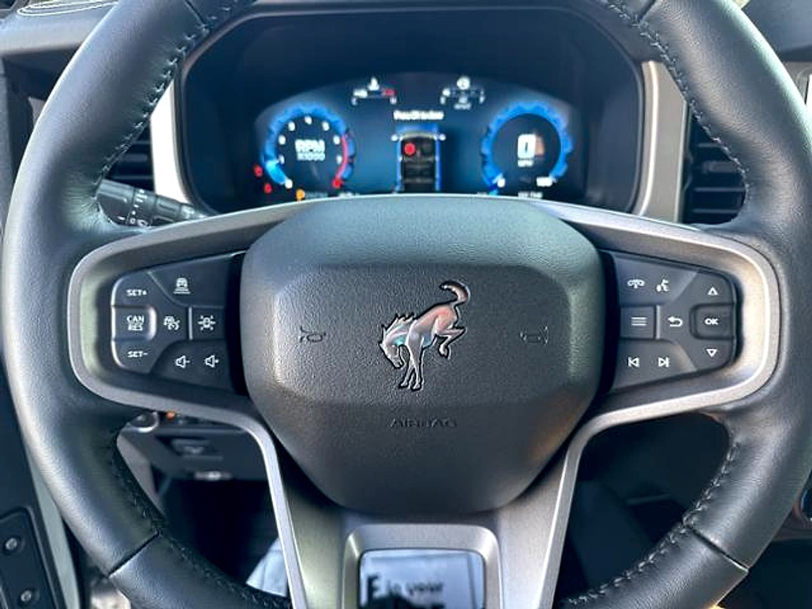 New 2025 Ford Bronco Outer Banks w/ Sasquatch Package AWD/4WD image 14