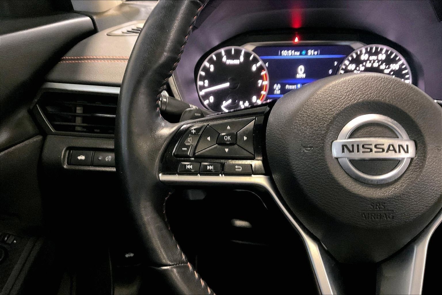 Used 2019 Nissan Altima 2.5 SR w/ SR Premium Package image 26