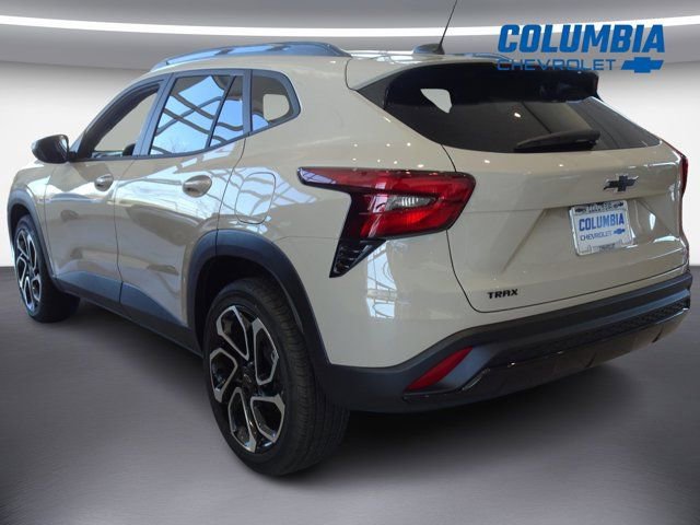 New 2026 Chevrolet Trax RS w/ Sunroof Package image 4