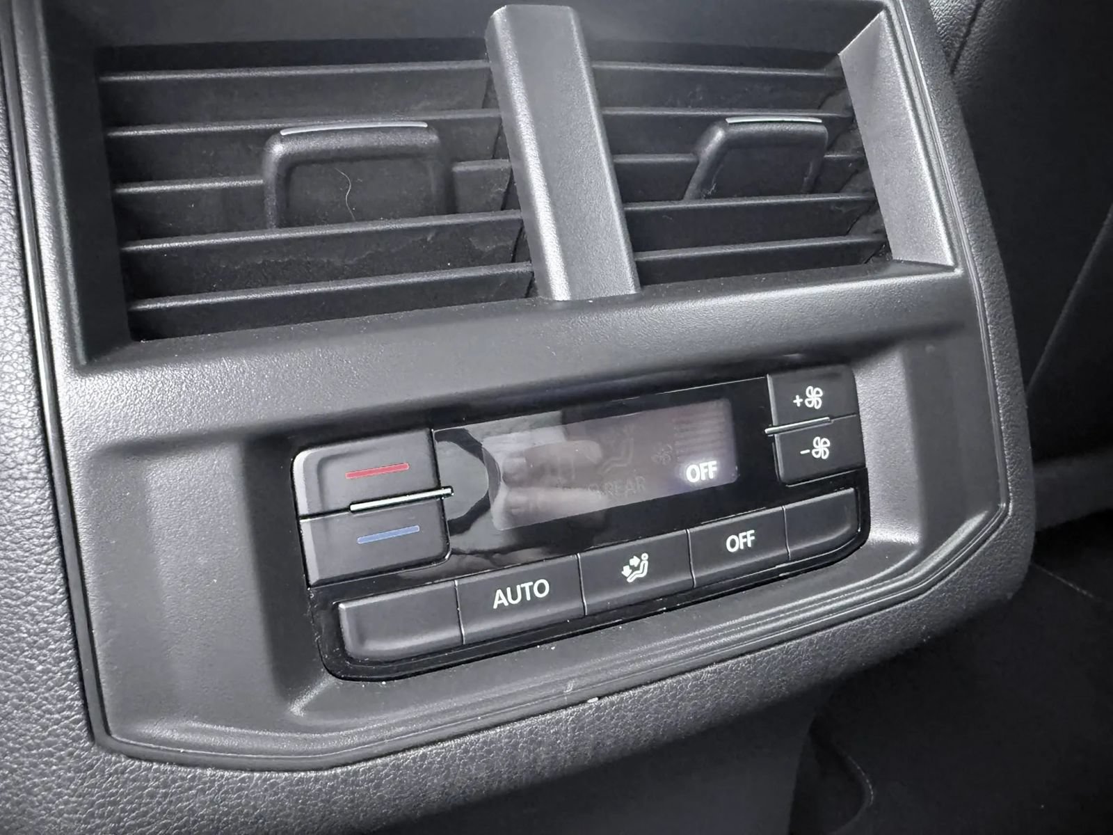 Used 2022 Volkswagen Atlas SE AWD/4WD image 59