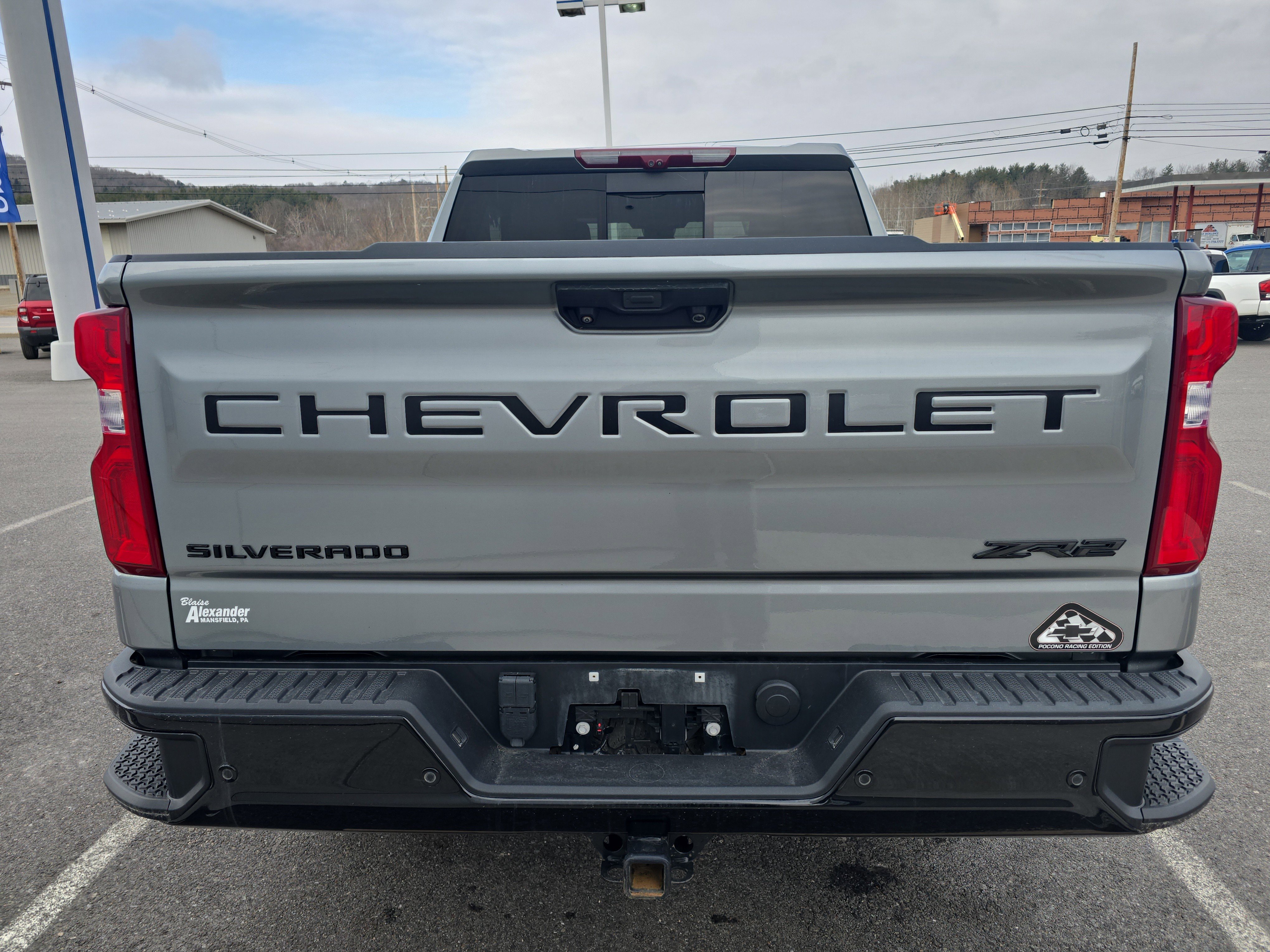Used 2023 Chevrolet Silverado 1500 ZR2 w/ Technology Package image 4