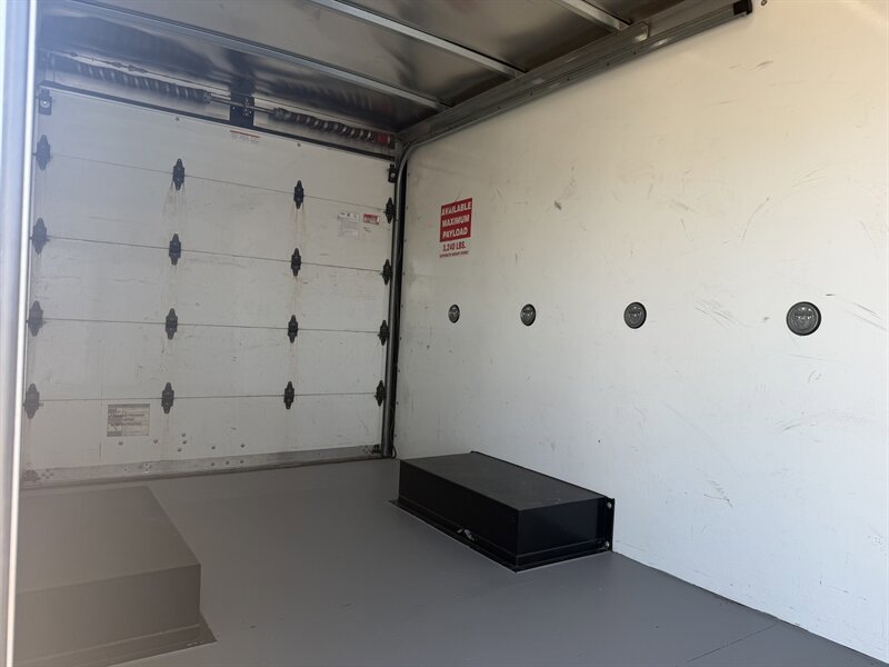 Used 2022 Ford Transit 350 DRW RWD image 10