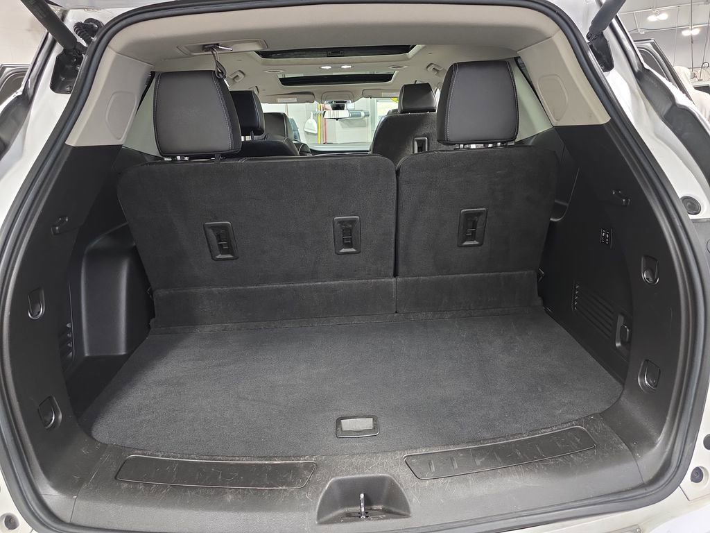 Used 2021 Buick Enclave Avenir w/ Avenir Technology Package image 13