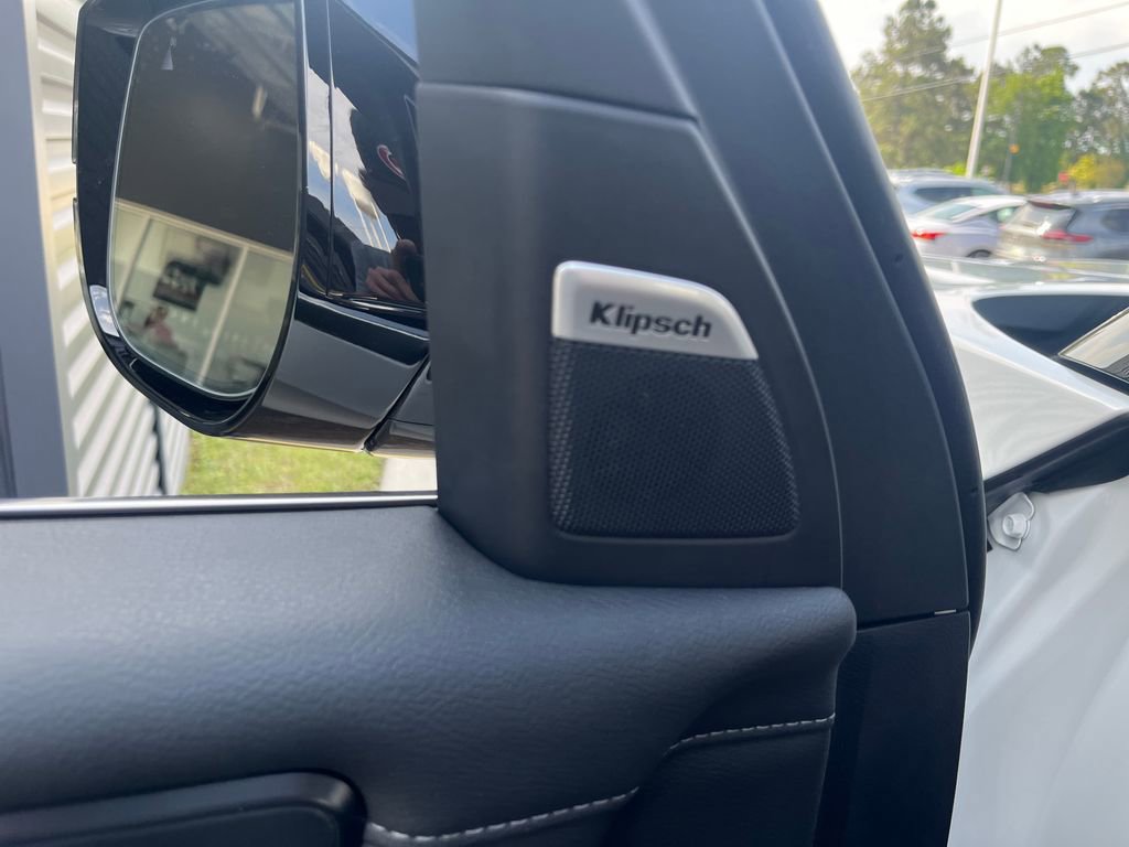 Used 2026 Nissan Armada Platinum RWD image 16