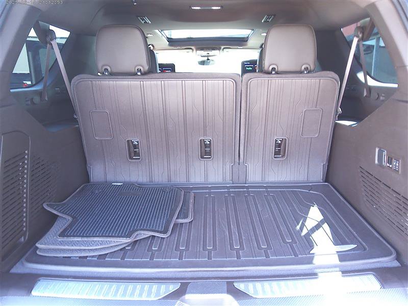 Used 2024 GMC Yukon XL Denali w/ Advanced Technology Package AWD/4WD image 26