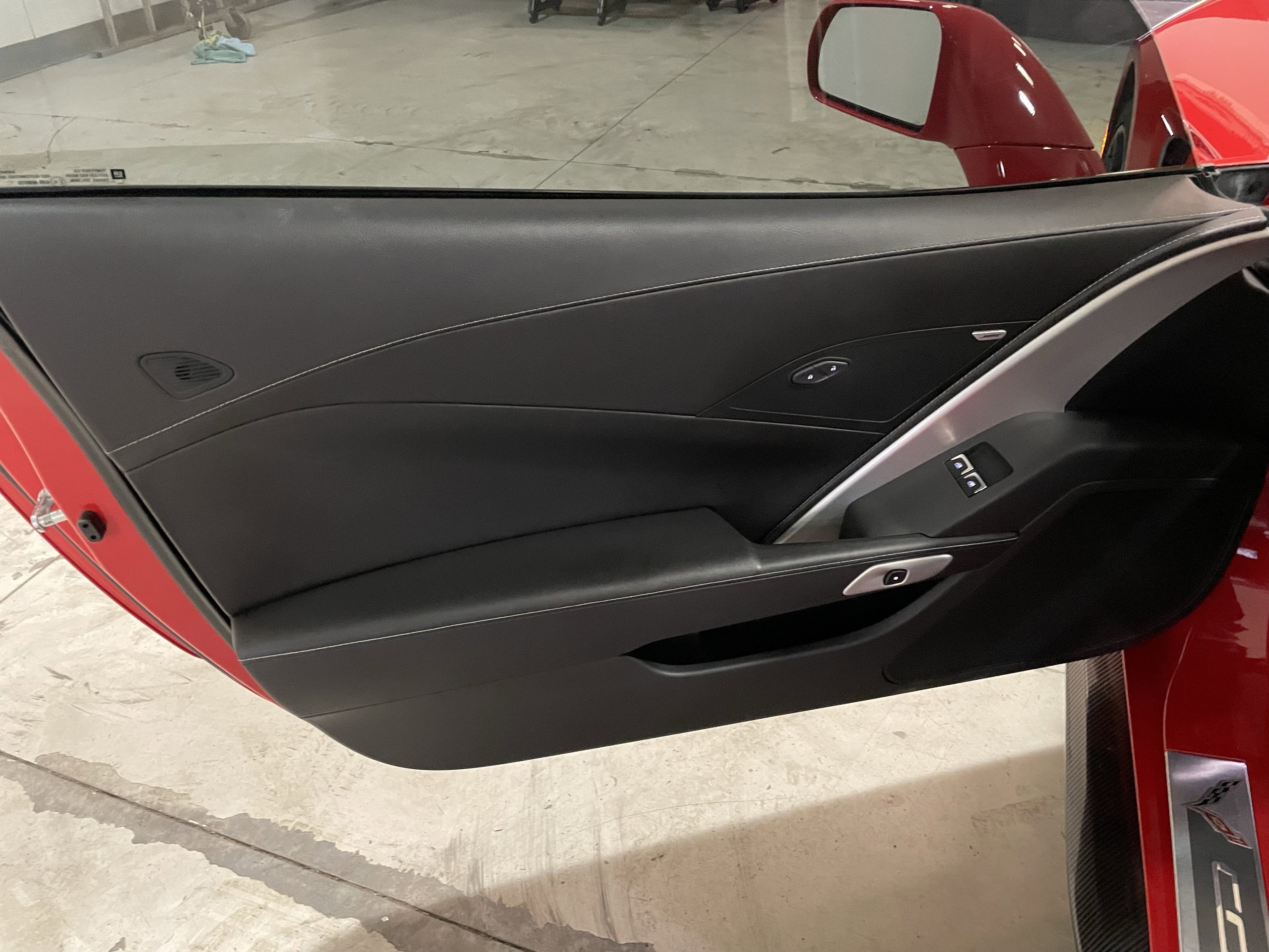 Used 2014 Chevrolet Corvette Stingray Coupe image 7