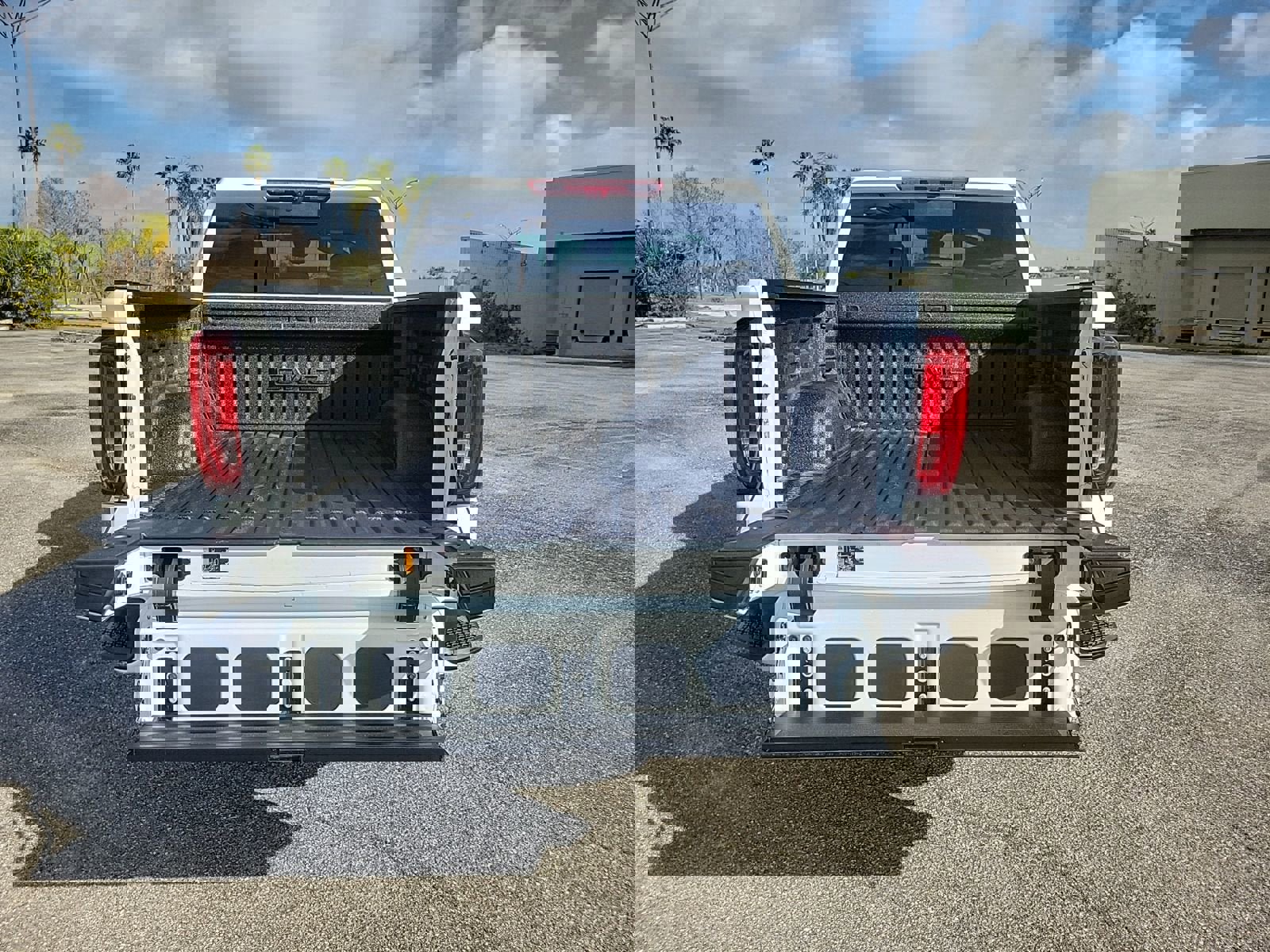 New 2026 GMC Sierra 1500 AT4 w/ AT4 Premium Package AWD/4WD image 13