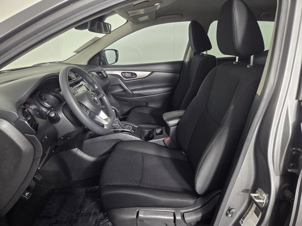 Used 2020 Nissan Rogue Sport S FWD image 8