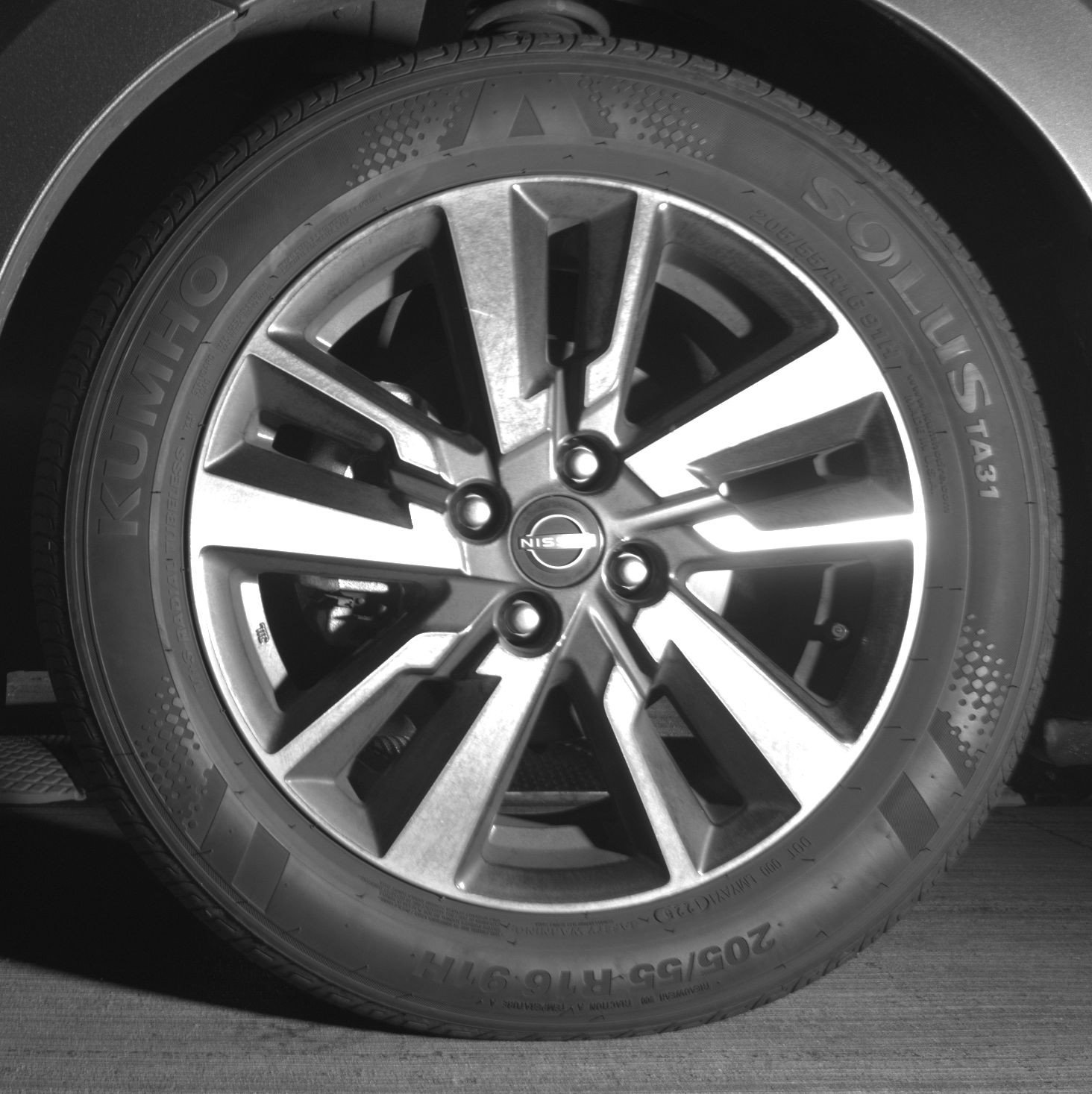 Used 2025 Nissan Versa SV image 12