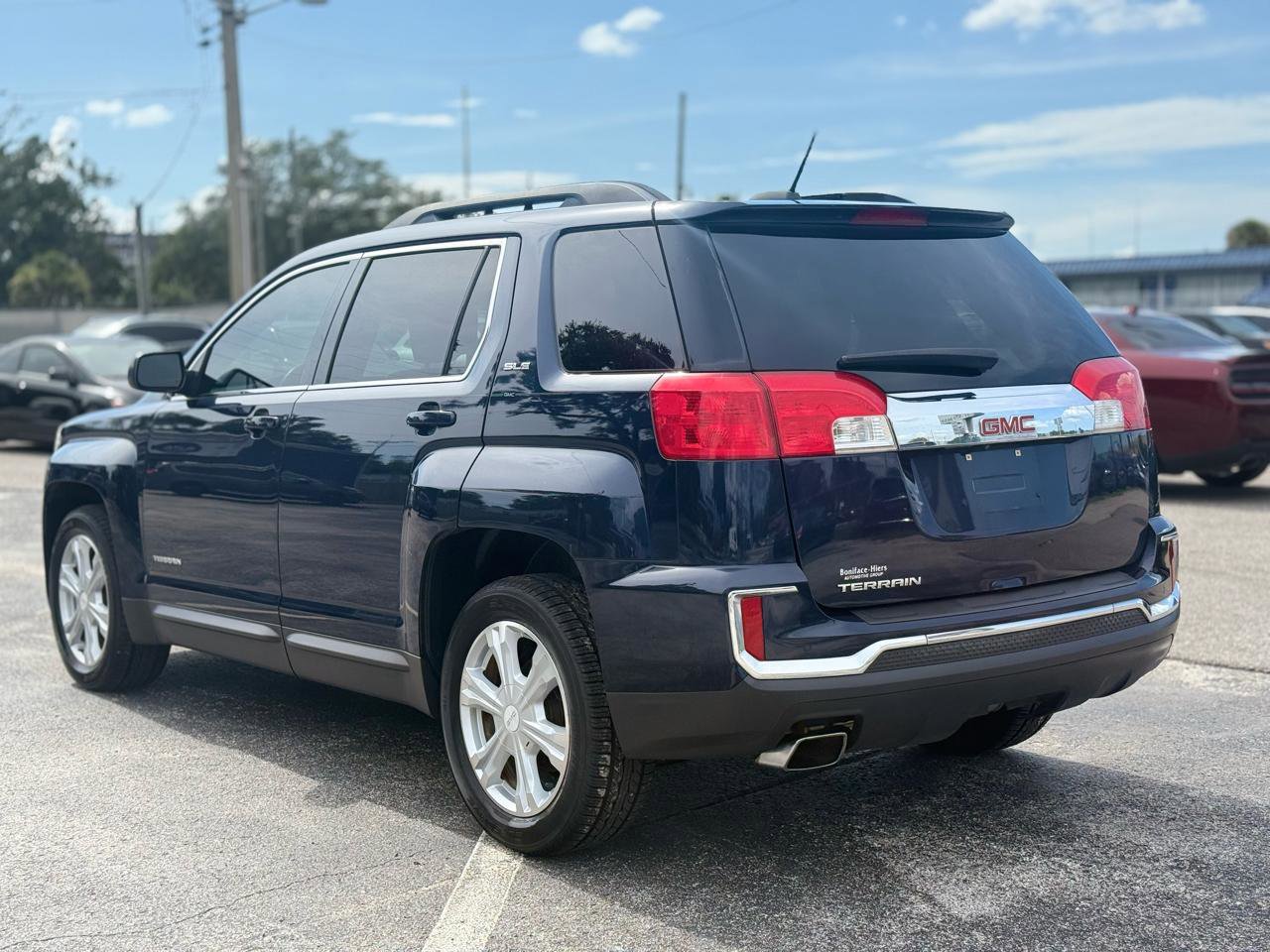 Used 2017 GMC Terrain SLE w/ Driver Alert Package I image 3