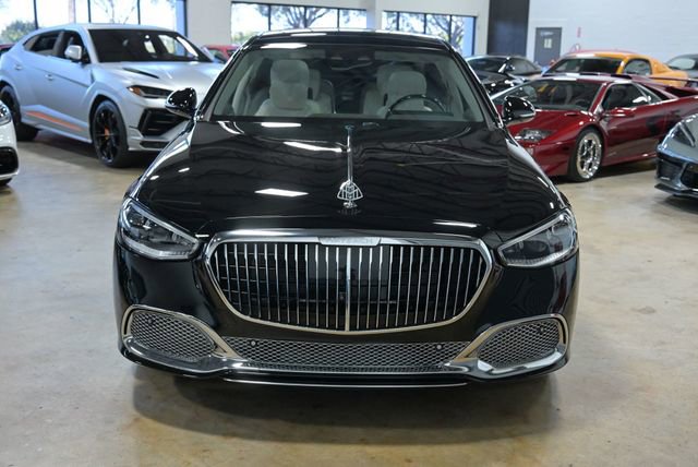 Used 2024 Mercedes-Benz Maybach S 680 Maybach S 680 4MATIC Sedan image 19