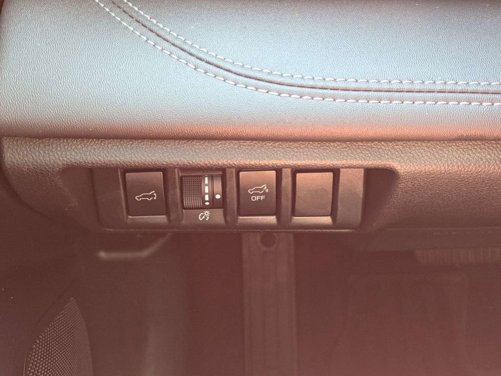 Certified 2025 Subaru Outback Limited w/ Popular Package #2 image 25