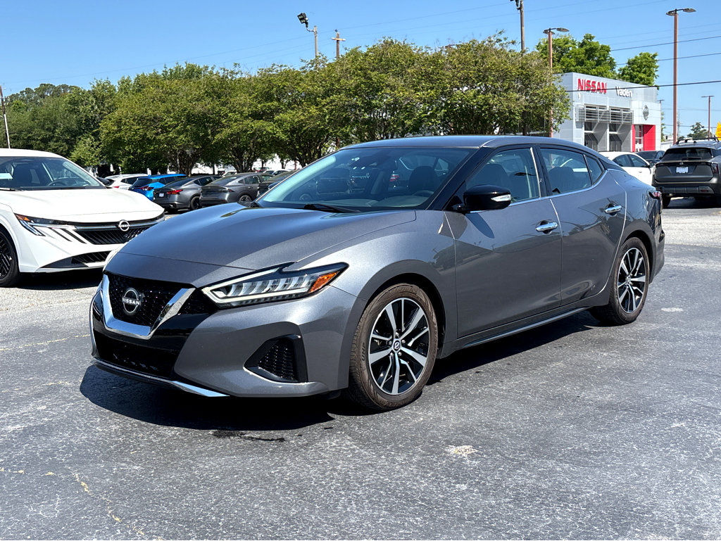 Used 2023 Nissan Maxima SV w/ Floor Mat Group image 3