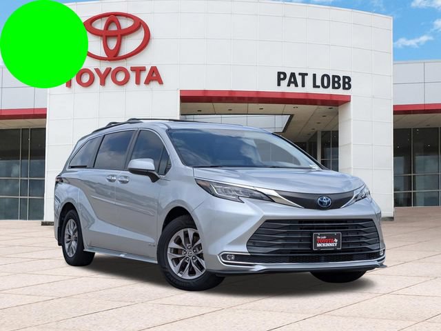 Used 2021 Toyota Sienna XLE