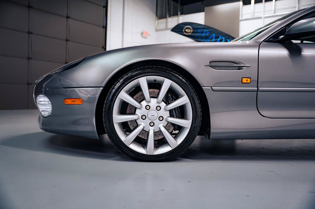 Used 2002 Aston Martin DB7 Vantage RWD image 4