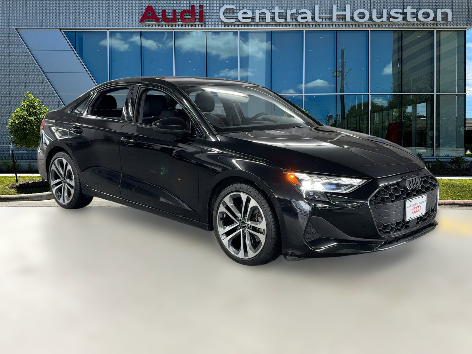 Certified 2025 Audi A3 2.0T Premium w/ Black Optic Package image 7