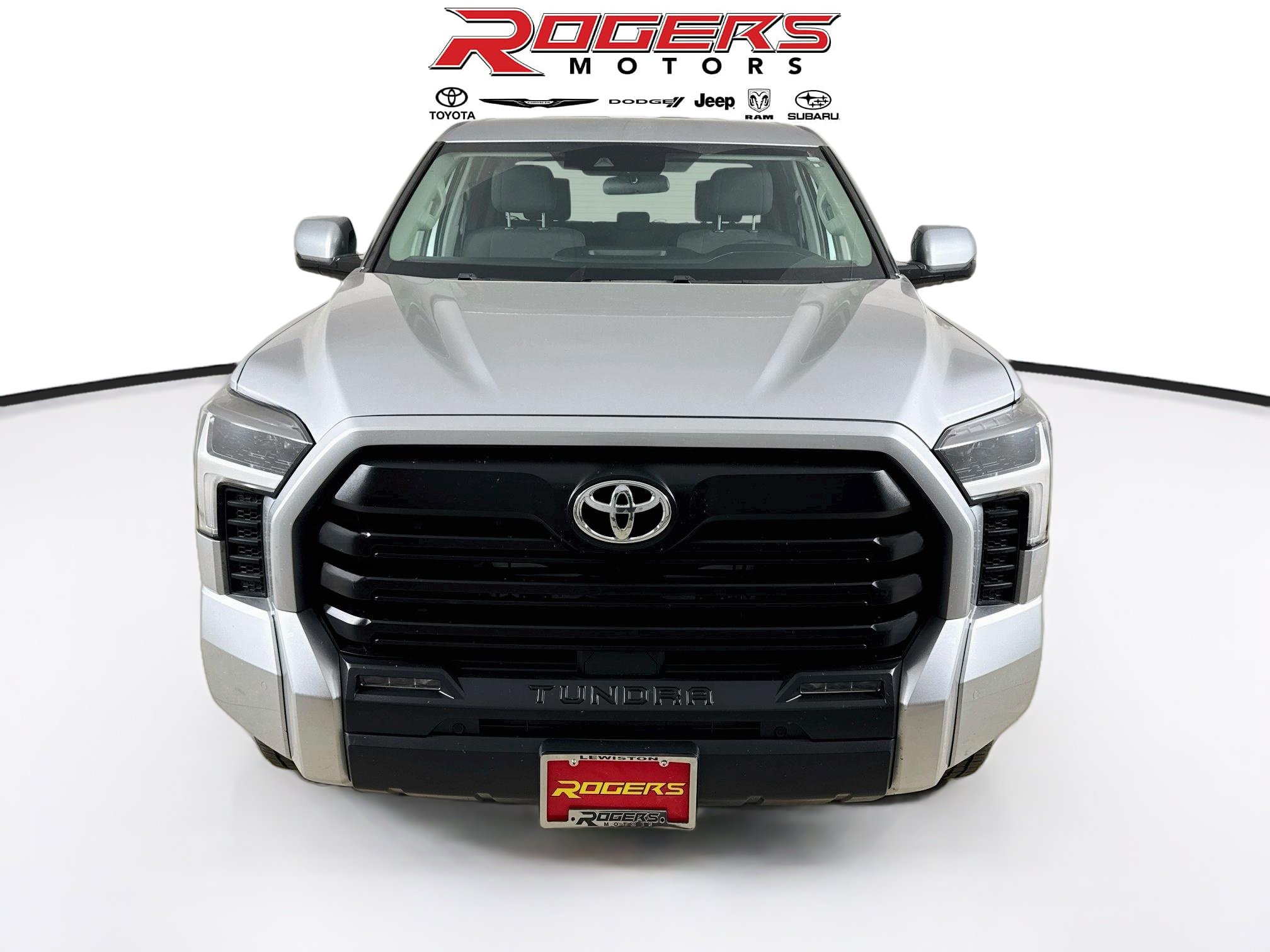 Used 2024 Toyota Tundra SR5 w/ SR5 Convenience Package AWD/4WD image 7