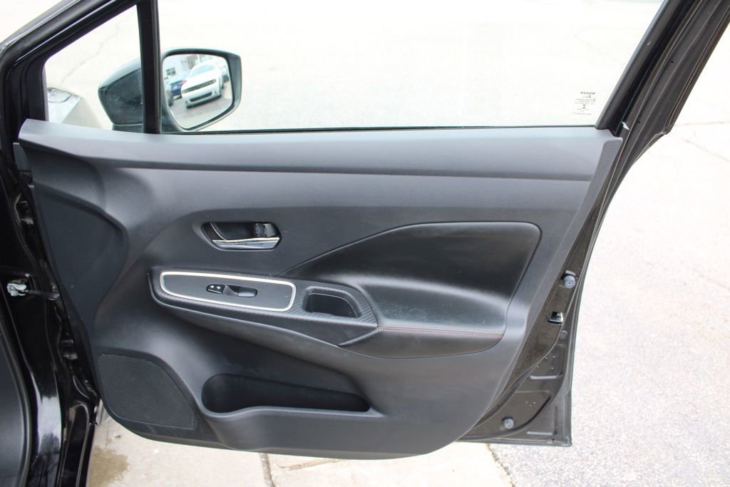 Used 2020 Nissan Versa SR image 21