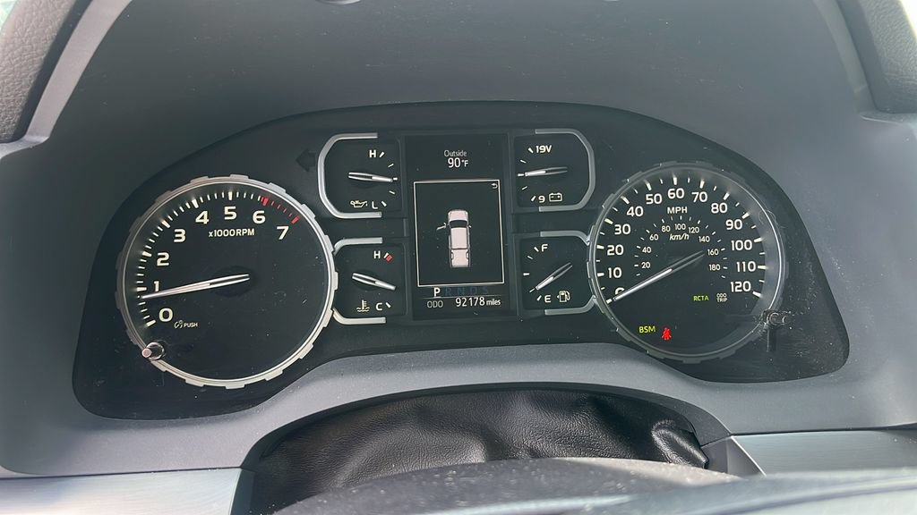 Used 2019 Toyota Tundra Platinum AWD/4WD image 12