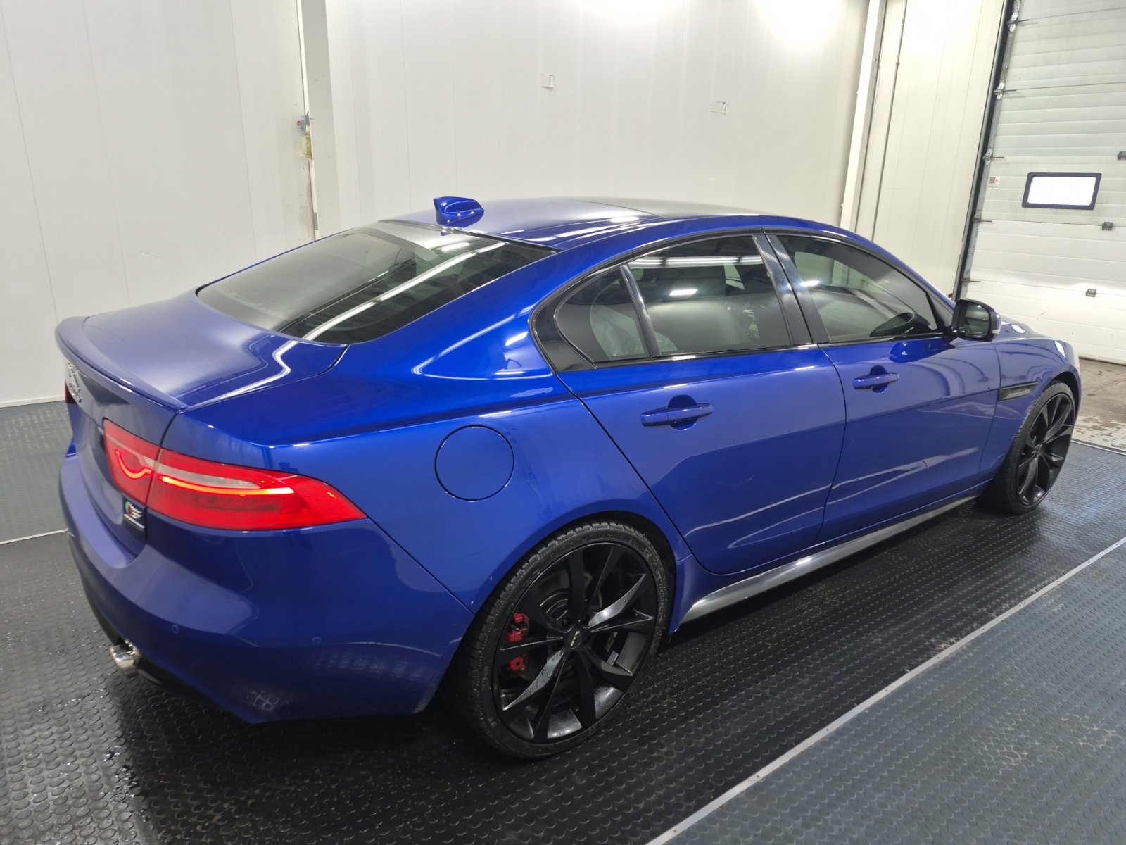 Used 2019 Jaguar XE S AWD/4WD image 3
