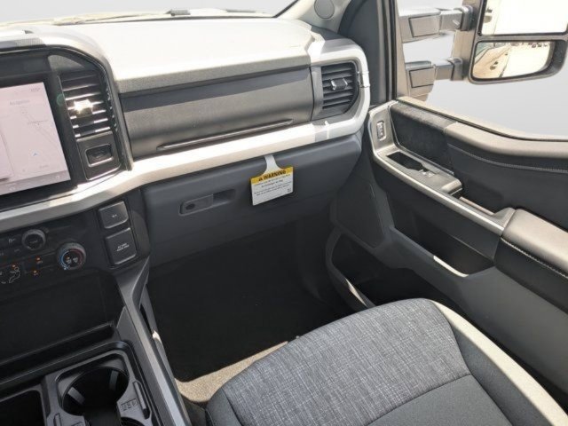 New 2026 Ford F350 XLT w/ XLT Premium Package AWD/4WD image 19