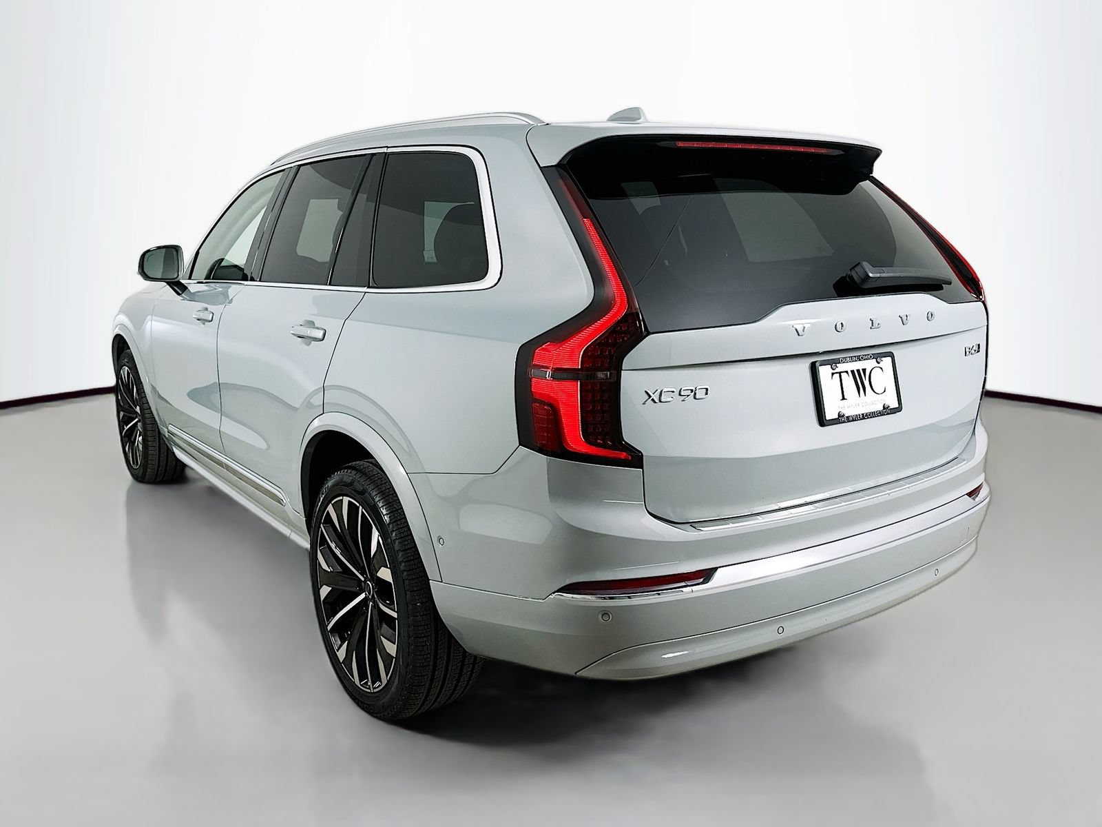 Used 2026 Volvo XC90 B6 Plus AWD/4WD image 7