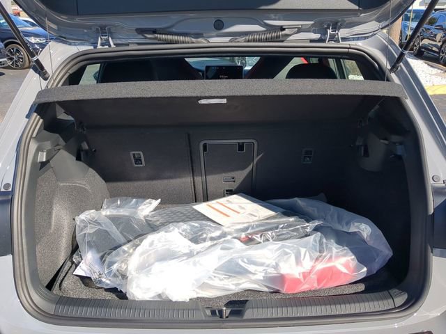 New 2026 Volkswagen GTI Autobahn image 9