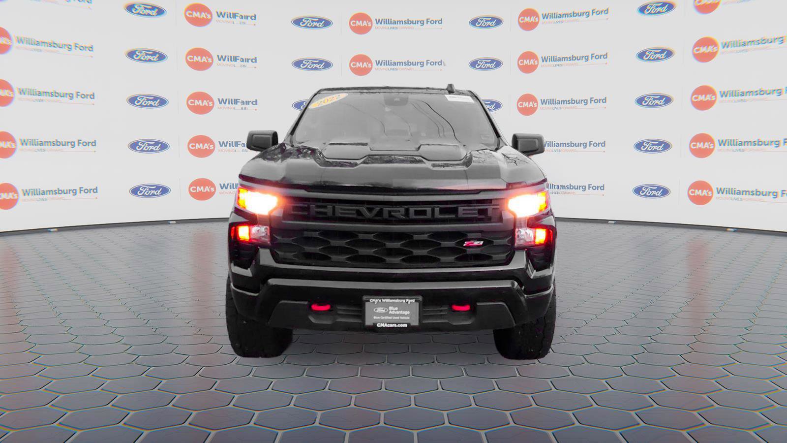 Used 2023 Chevrolet Silverado 1500 Custom Trail Boss image 2