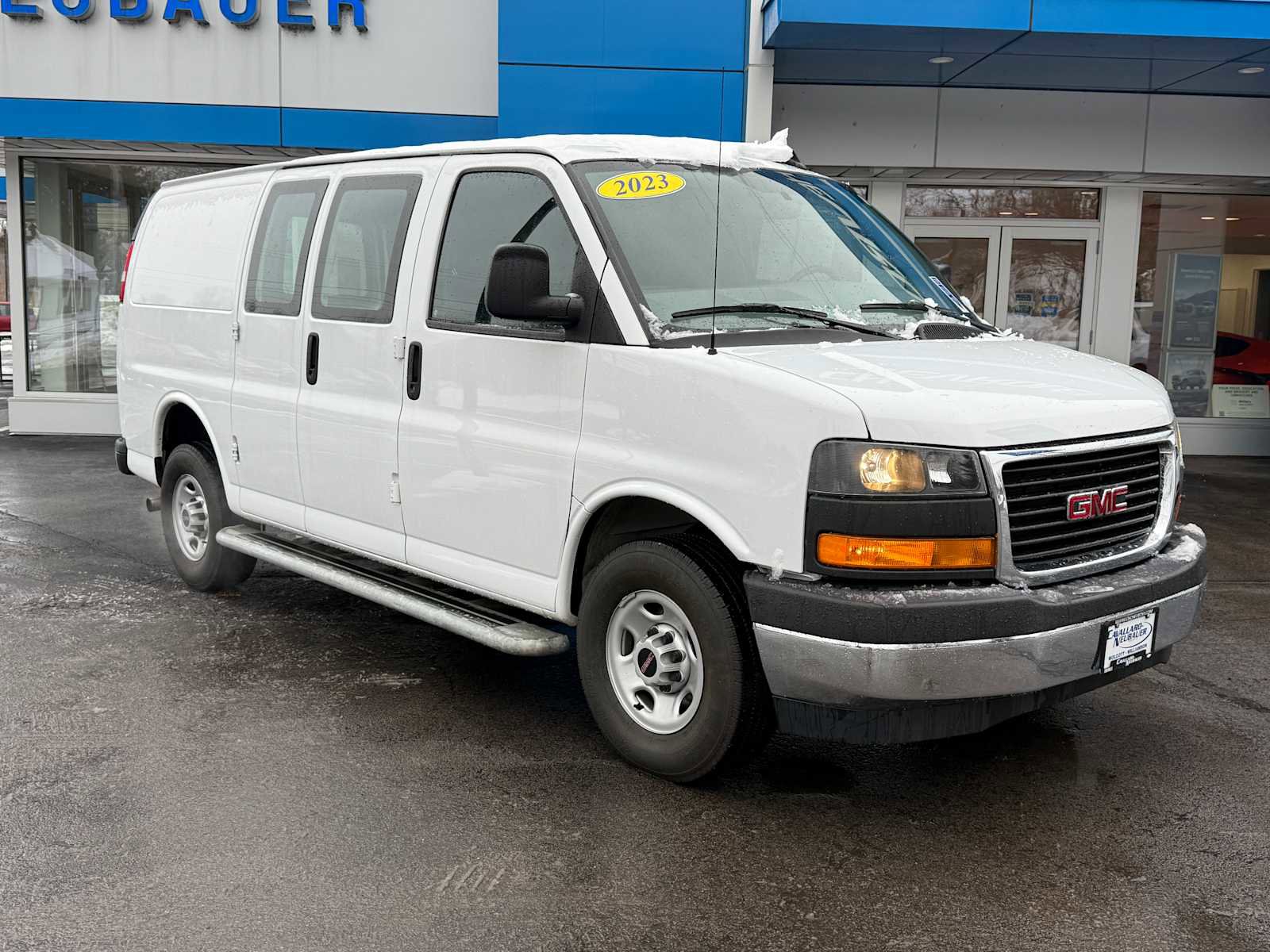 Used 2023 GMC Savana 2500 w/ Driver Convenience Package image 3