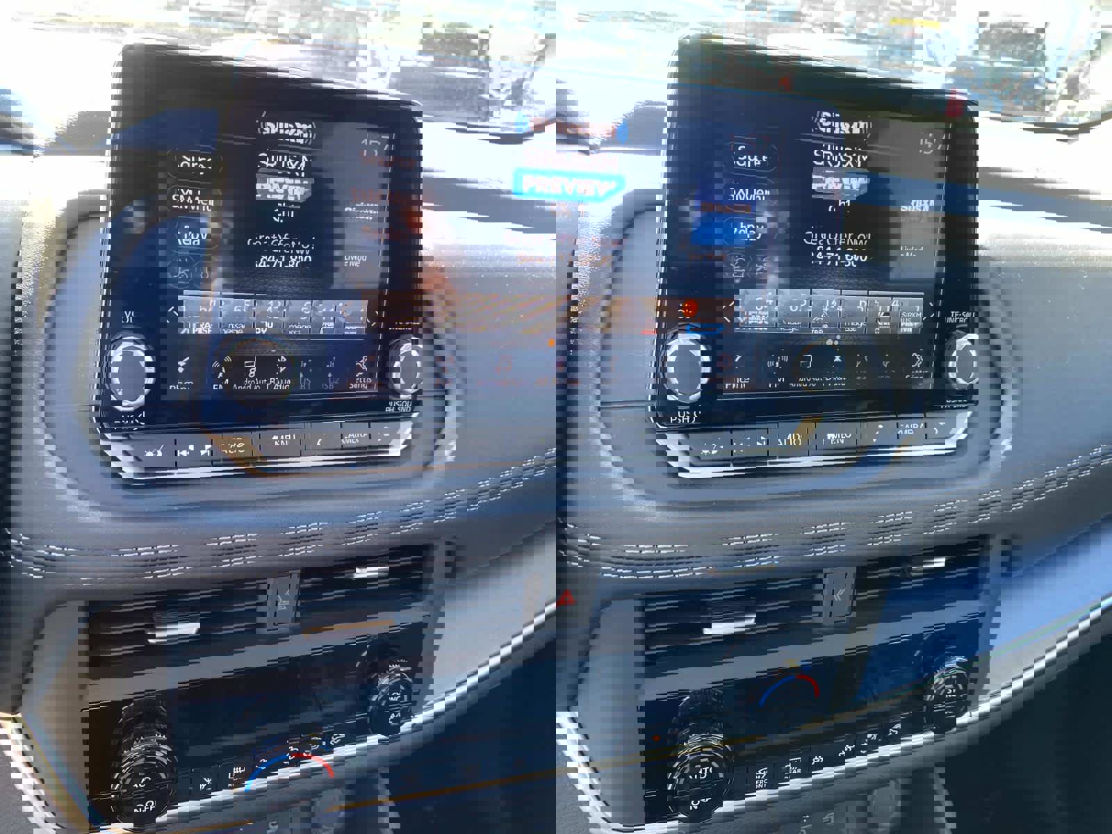 Used 2024 Nissan Rogue SV image 12