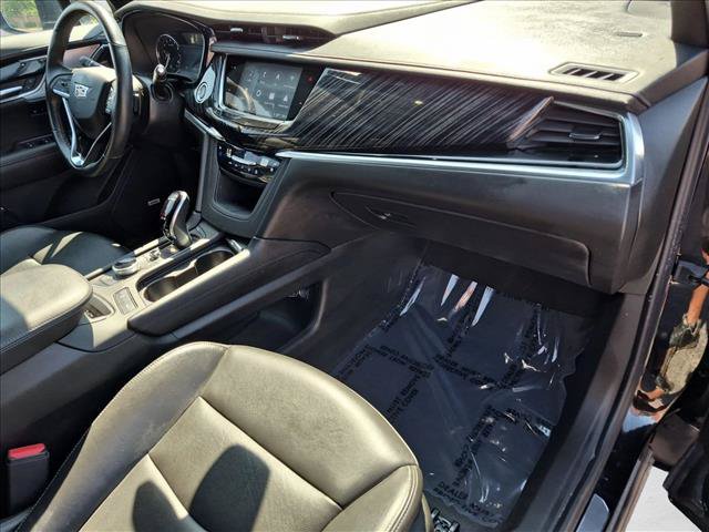Used 2025 Cadillac XT6 Premium Luxury AWD/4WD image 24