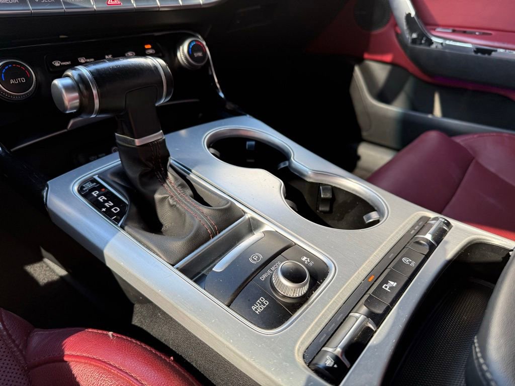 Used 2018 Kia Stinger GT1 image 13