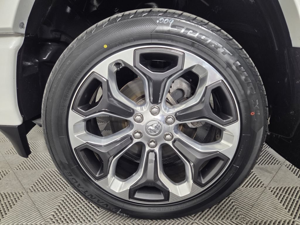 Used 2022 RAM 1500 Limited AWD/4WD image 9