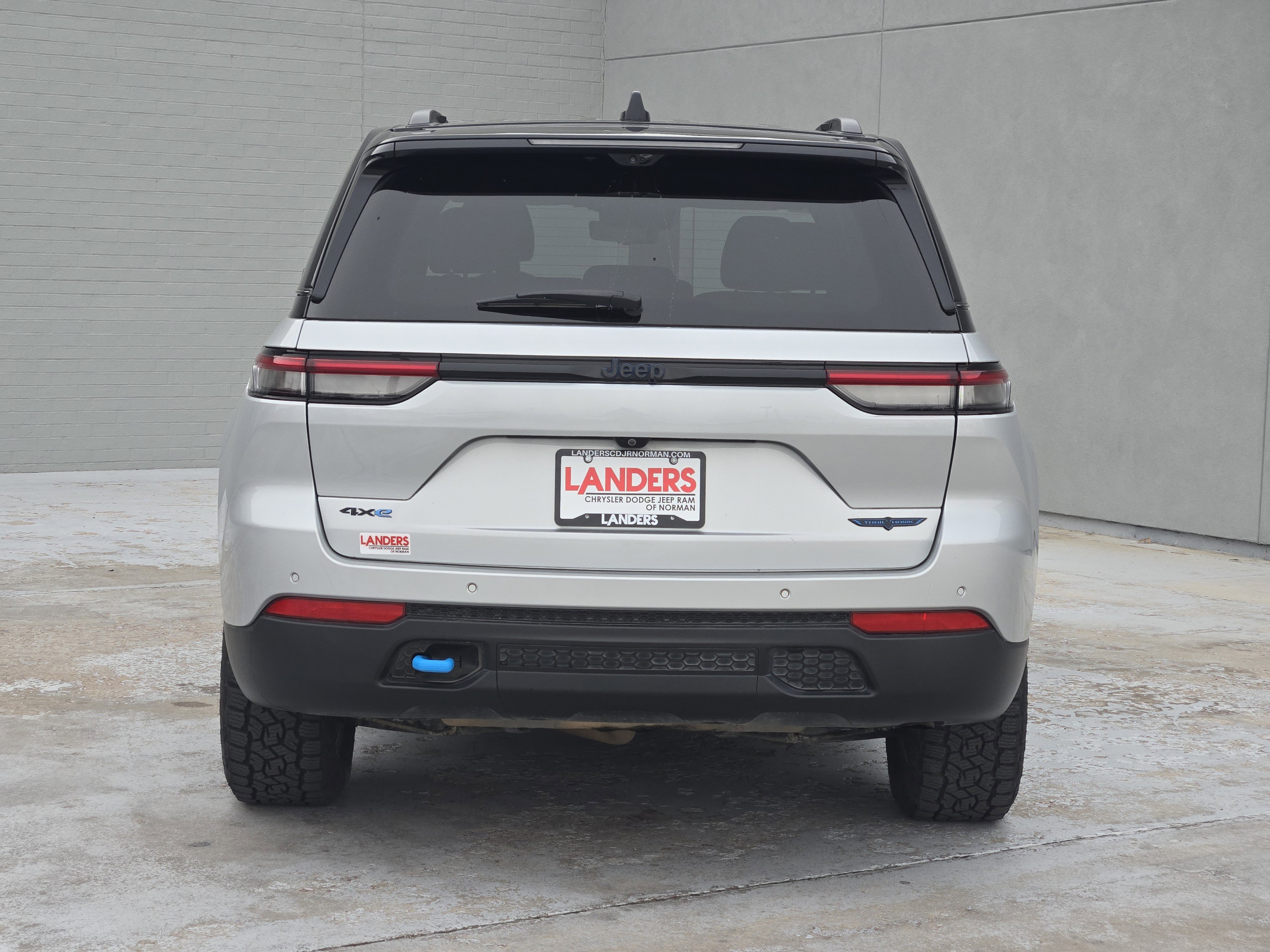 Used 2022 Jeep Grand Cherokee Trailhawk w/ Luxury Tech Group III image 7