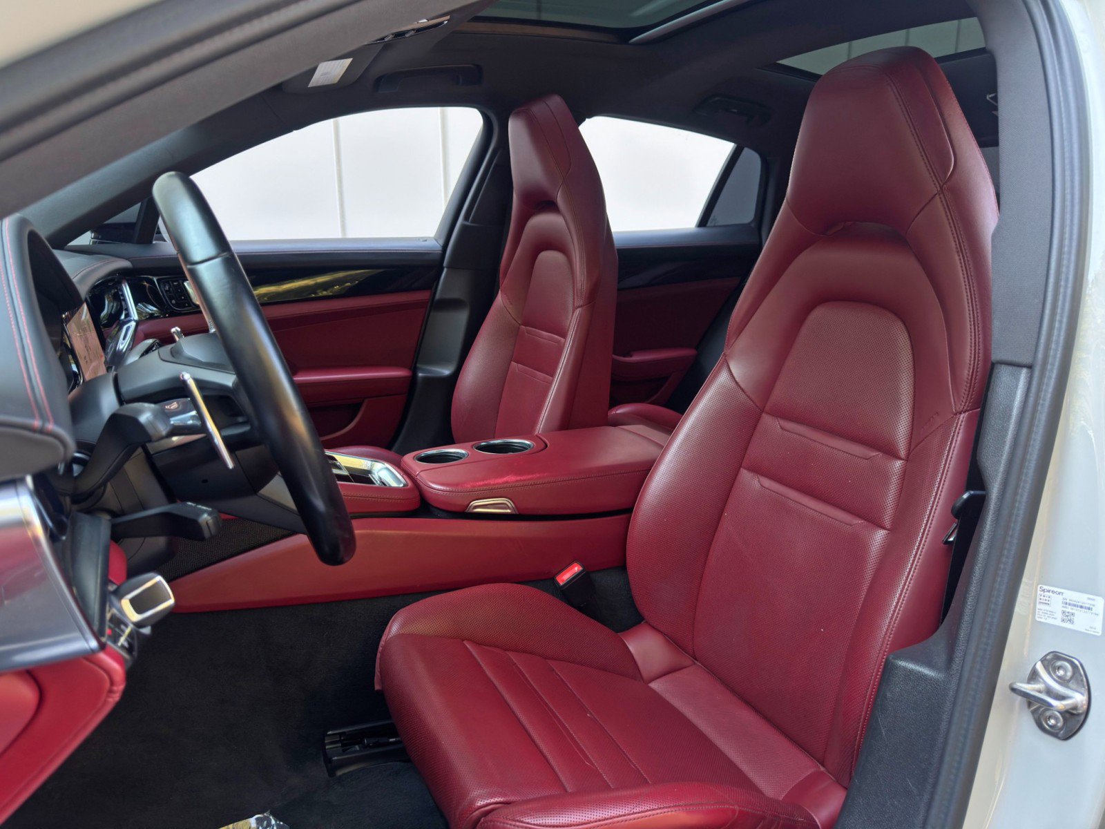 Used 2021 Porsche Panamera 4S image 42