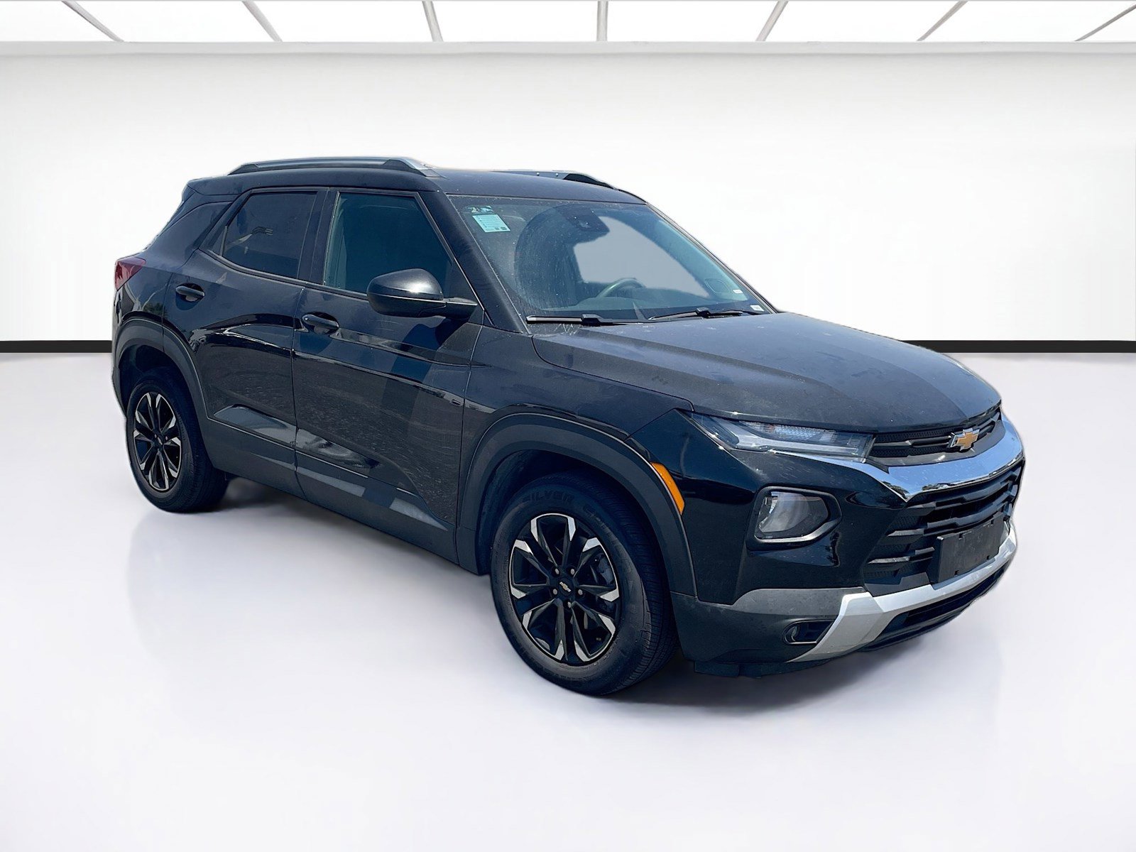 Used 2023 Chevrolet TrailBlazer LT FWD image 3
