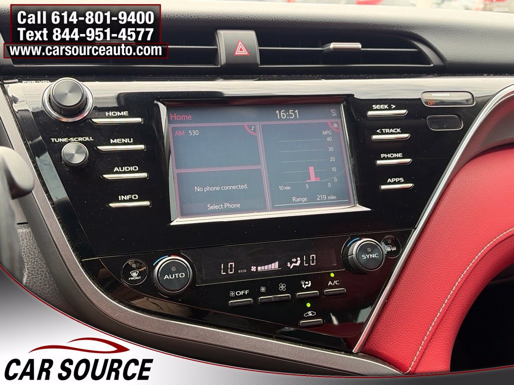 Used 2018 Toyota Camry XSE FWD image 18