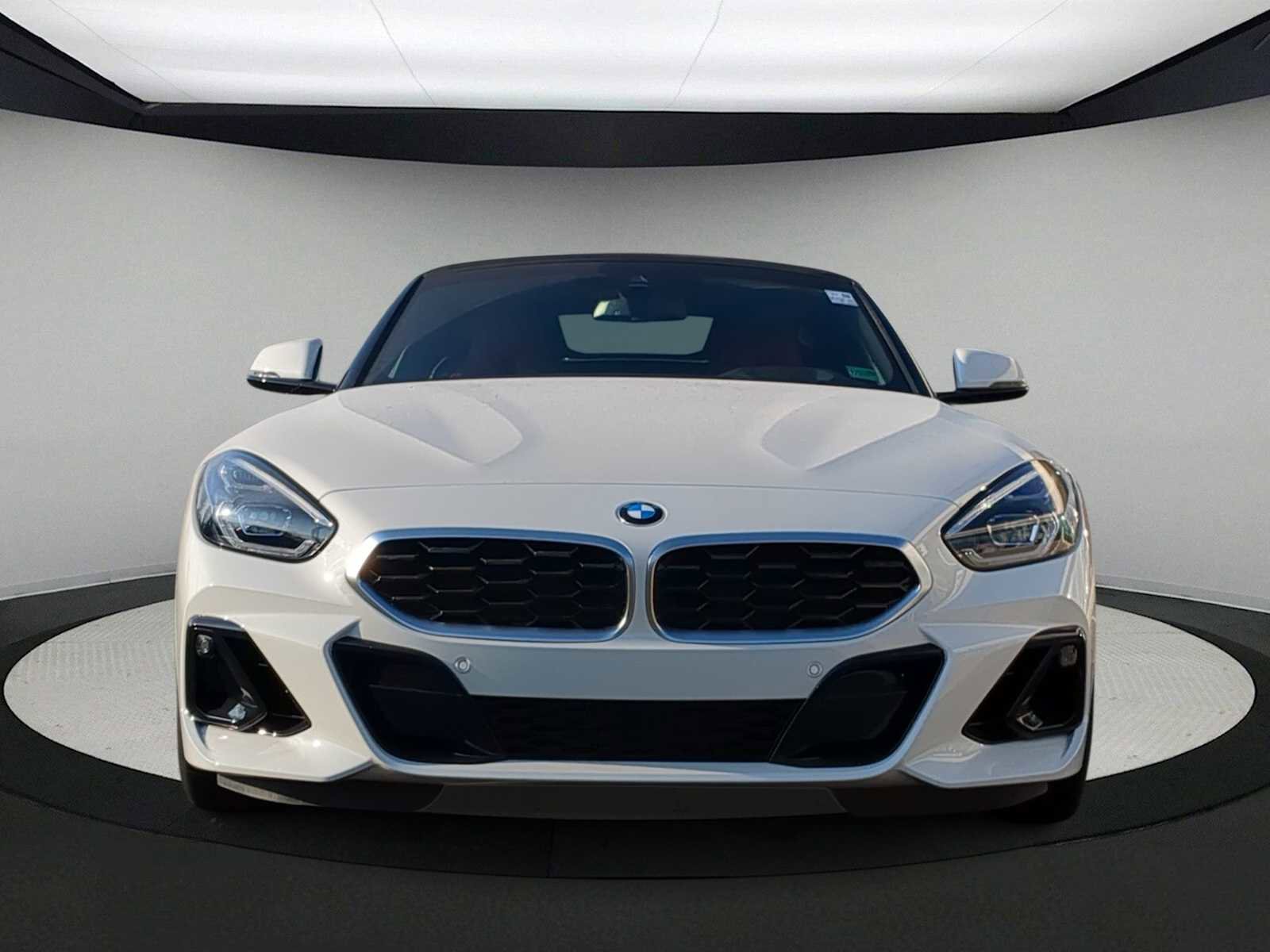 New 2026 BMW Z4 sDrive30i image 3