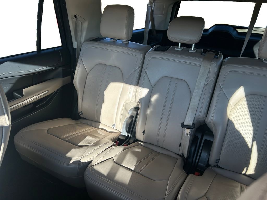 Used 2022 Ford Expedition Max Limited image 13
