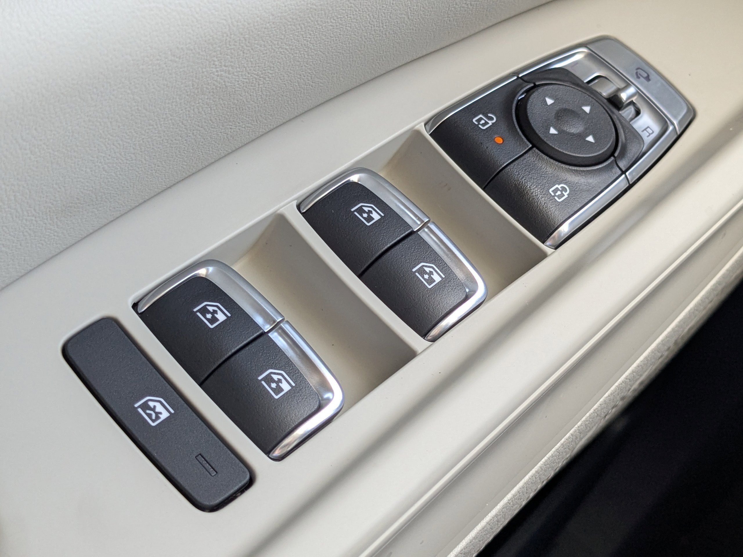 New 2026 Kia Carnival SX image 30