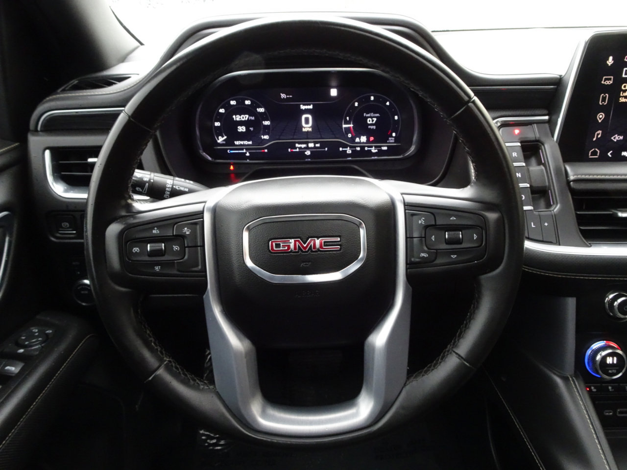 Used 2023 GMC Yukon SLT image 15
