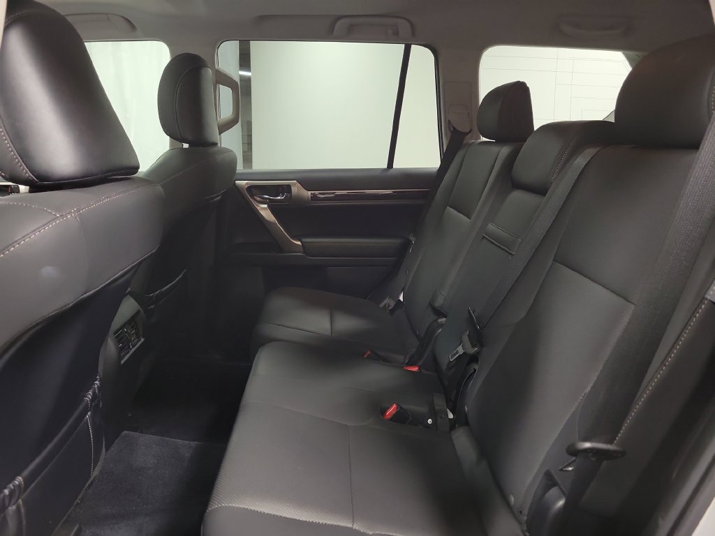 Used 2018 Lexus GX 460 w/ Navigation Package AWD/4WD image 32