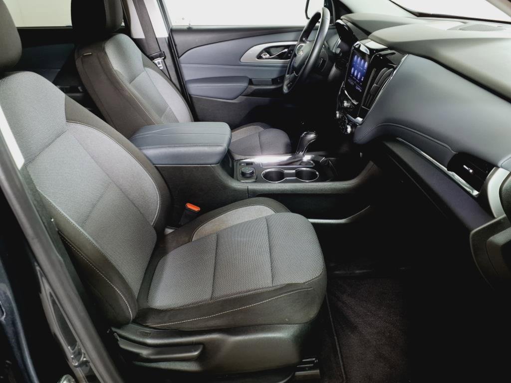 Used 2020 Chevrolet Traverse LT image 20