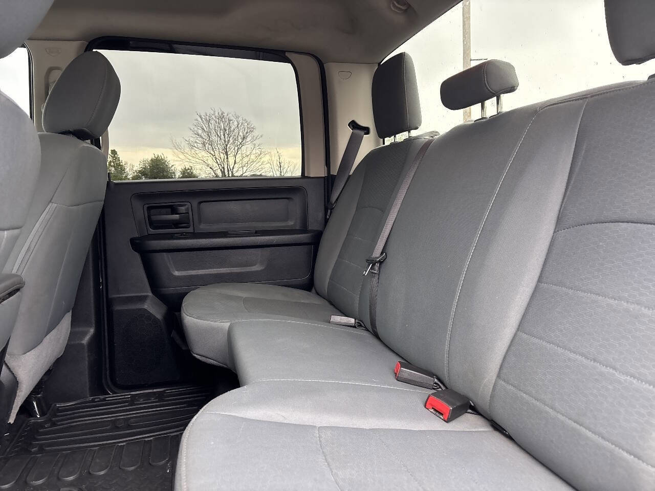 Used 2018 RAM 1500 Express w/ Express Value Package AWD/4WD image 17