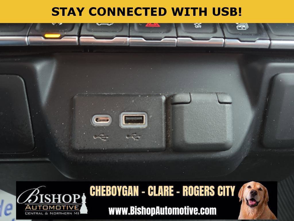 Used 2022 Chevrolet Silverado 1500 LT w/ Bed Protection Package image 19