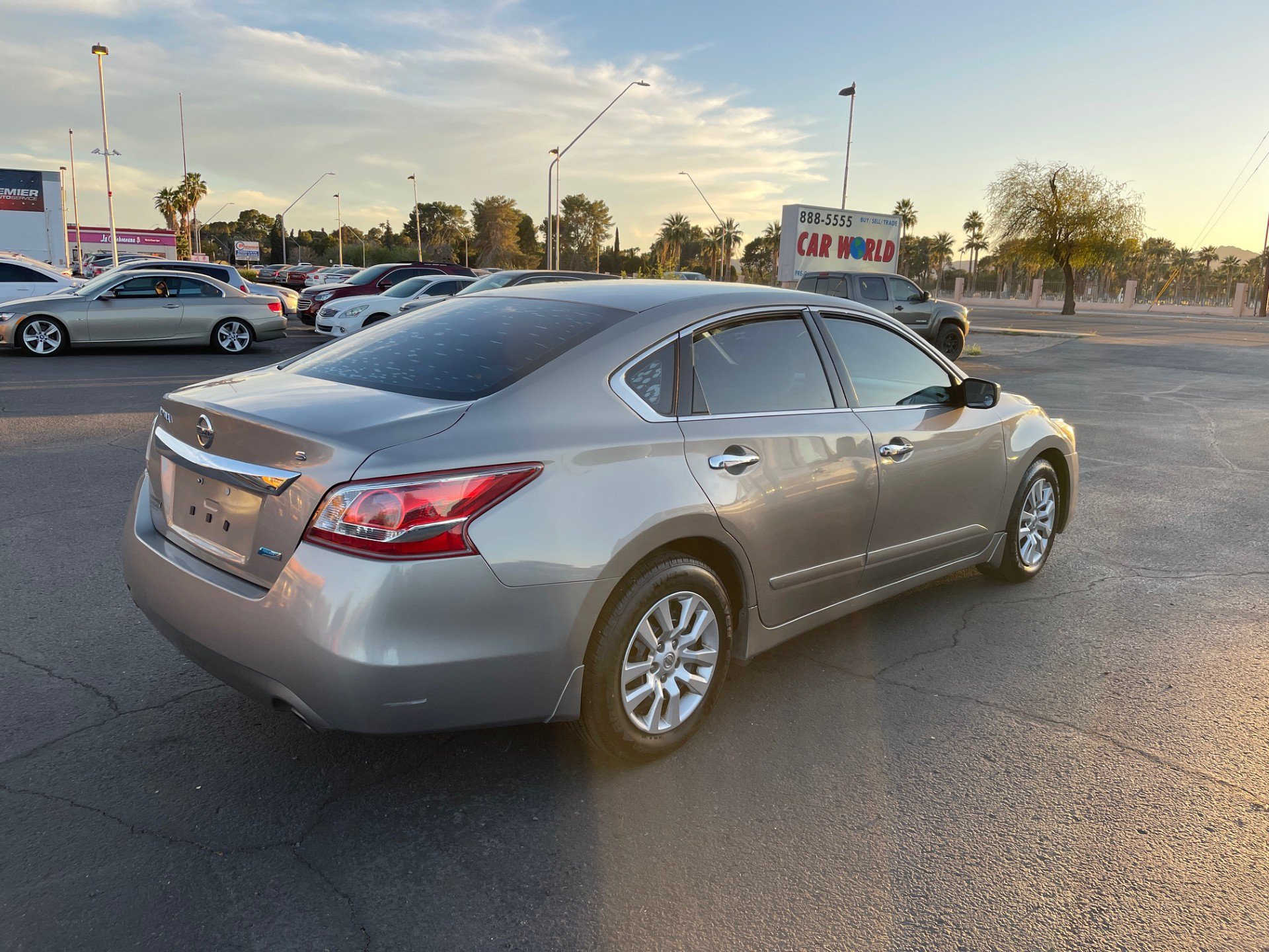 Used 2013 Nissan Altima 2.5 S FWD image 5