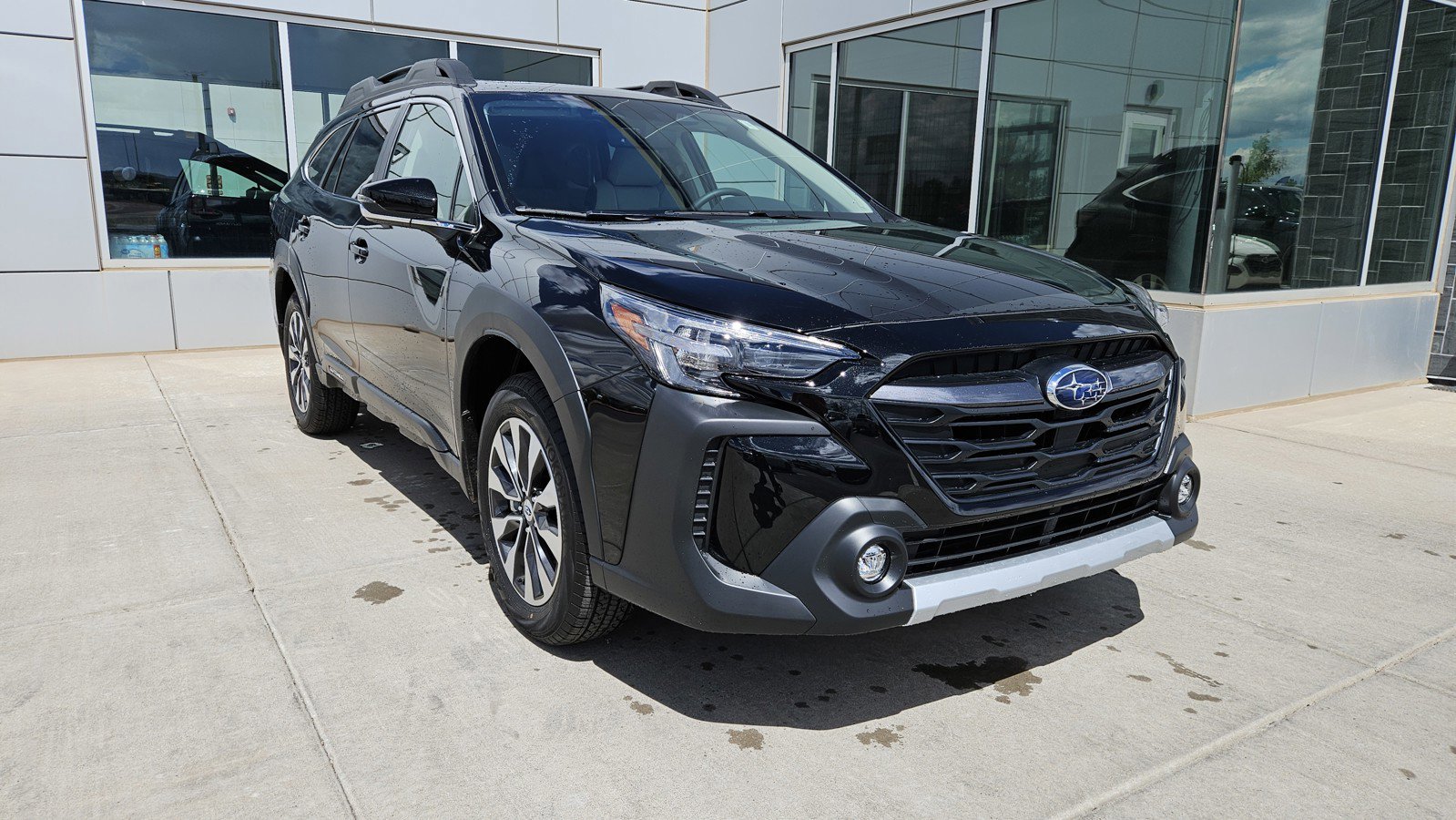 New 2025 Subaru Outback Limited image 4