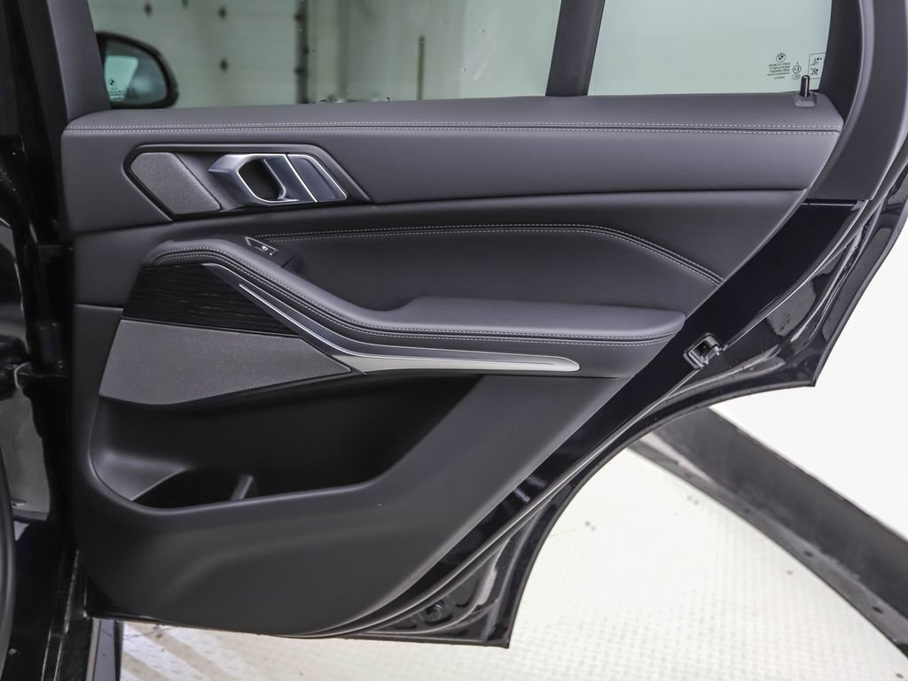 New 2026 BMW X5 xDrive50e AWD/4WD image 25
