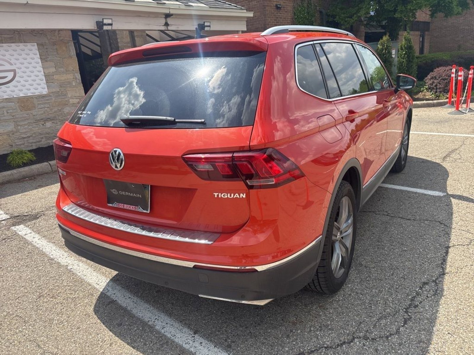 Used 2019 Volkswagen Tiguan SEL Premium w/ 3rd Row Seat Package AWD/4WD image 10